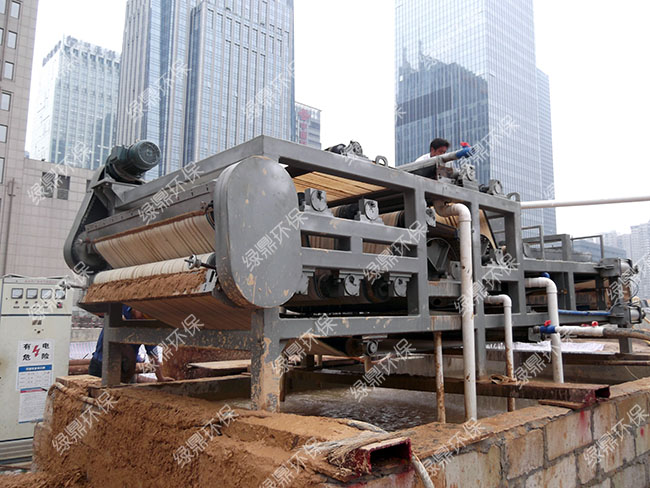 建筑污泥垃圾处理_地铁污泥处理（深圳中铁）