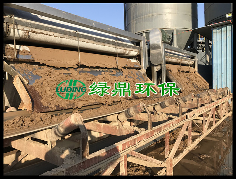 西安洗沙厂泥浆处理工程 沙场泥浆脱水机运行案例