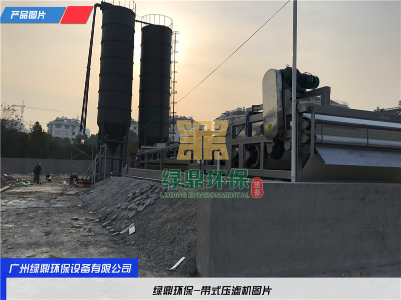 建筑污泥脱水机 建筑打桩泥浆处理设备图片